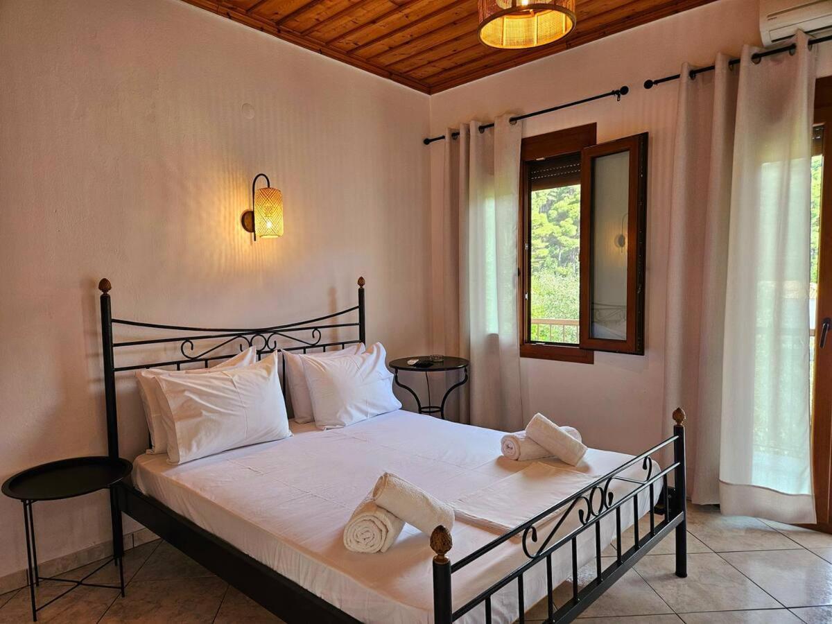 The Pine Trees Aparthotel Agnontas Exterior foto